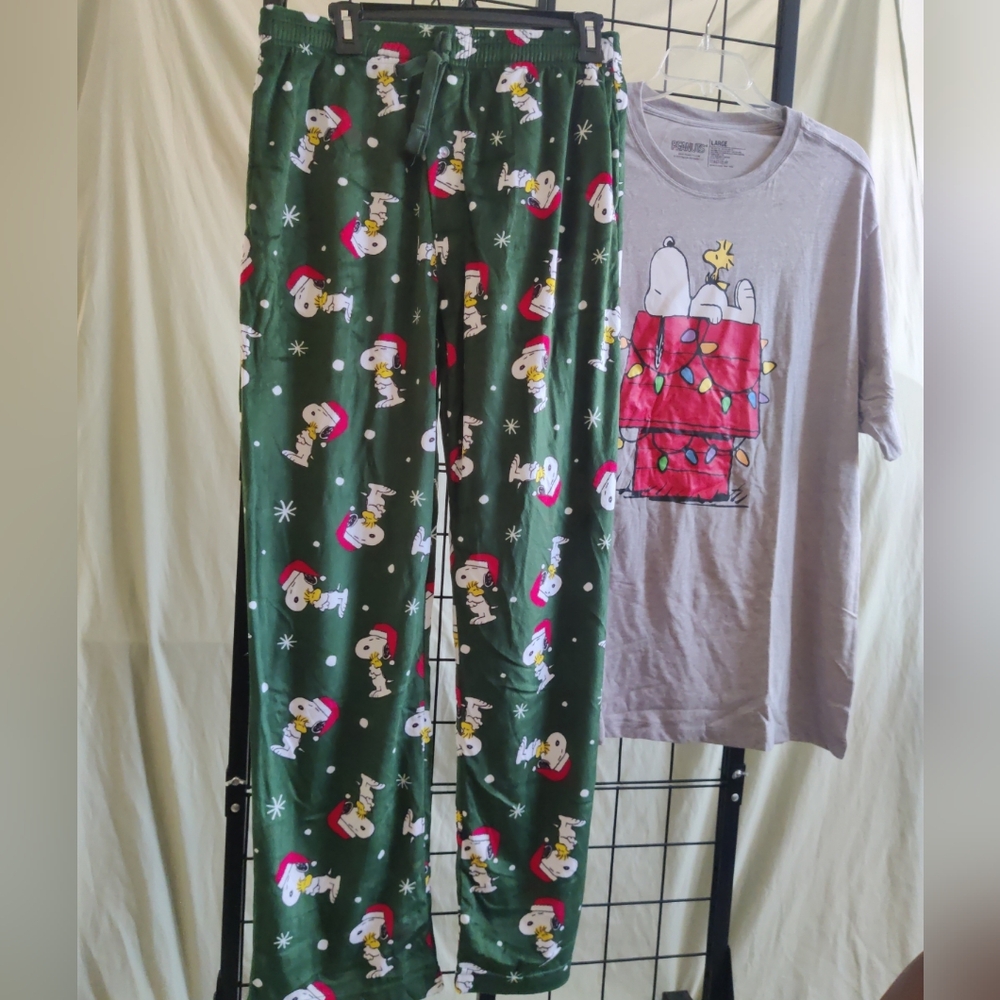 Peanuts Men's Women's  Size Large Christmas Holiday Xmas Pajama Set